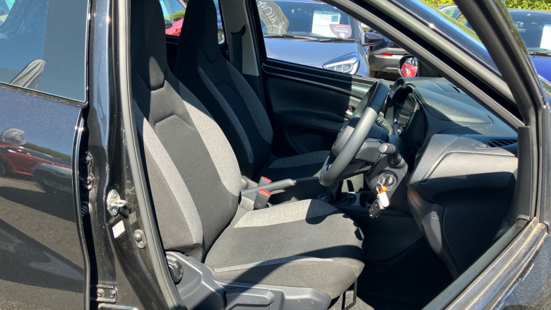 Toyota Aygo X 1.0 VVT-i Pure 5dr Petrol Hatchback